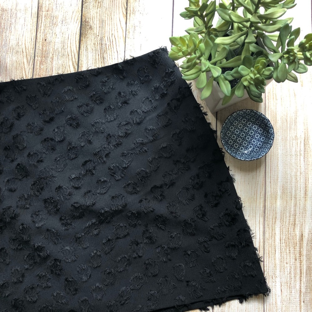 LOFT Detailed Black Skirt
